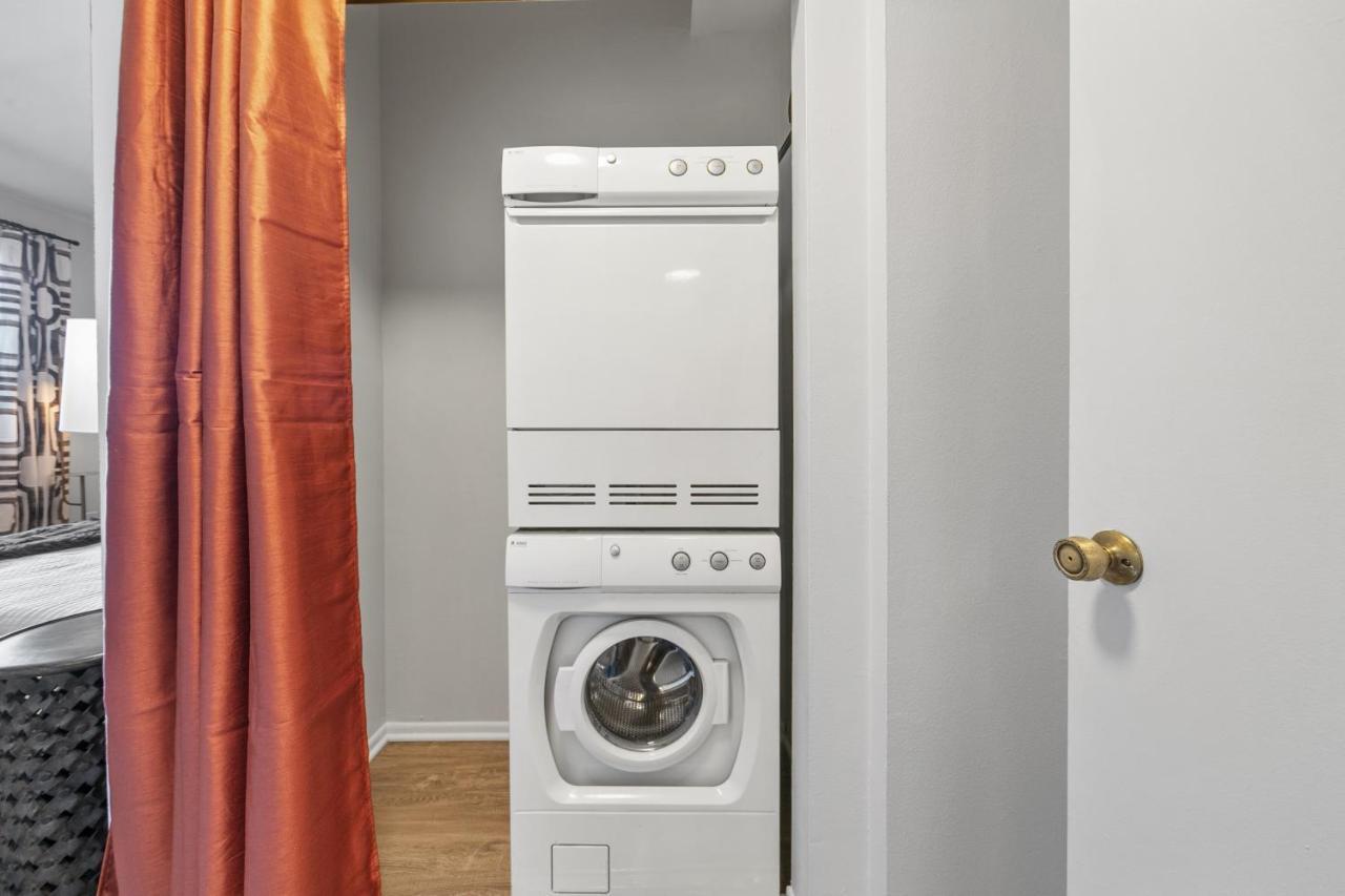 Beverly Hills 2 Bed 2 Bath Penthouse With Den And Parking 414 Λος Άντζελες Εξωτερικό φωτογραφία